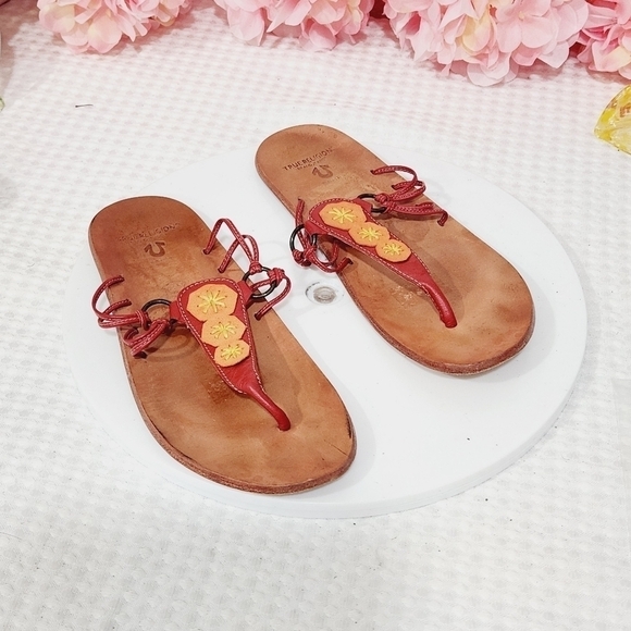 TRUE Religion Women's Leather Tan and Red Sandals Size 8 - Picture 6 of 9